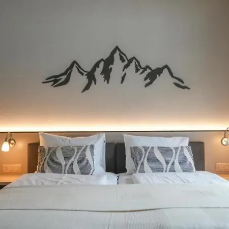 54 Aparthotel 2*
